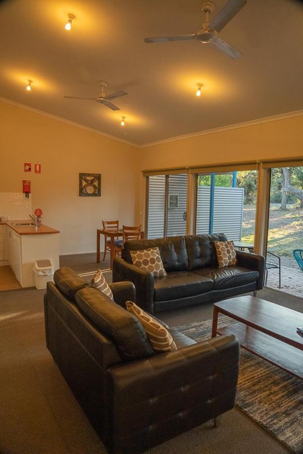 Вілла Waterfront Retreat At Wattle Point Forge Creek Екстер'єр фото