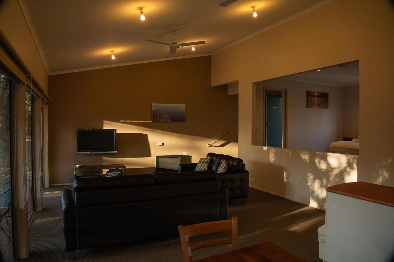 Вілла Waterfront Retreat At Wattle Point Forge Creek Екстер'єр фото