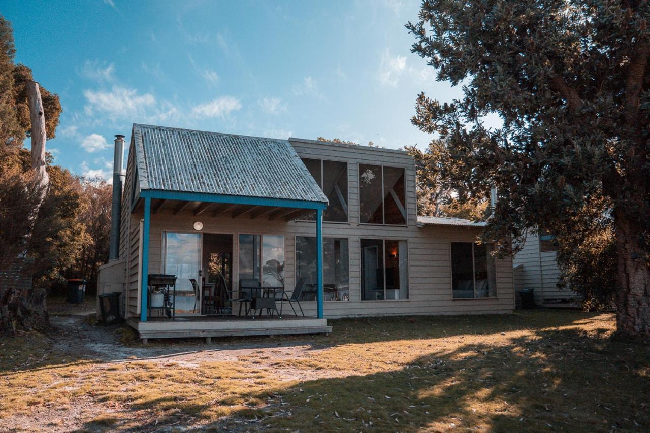 Вілла Waterfront Retreat At Wattle Point Forge Creek Екстер'єр фото