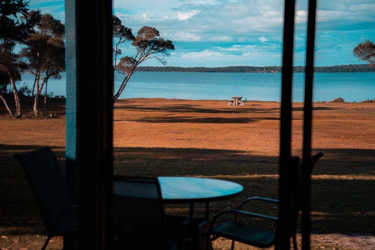 Вілла Waterfront Retreat At Wattle Point Forge Creek Екстер'єр фото